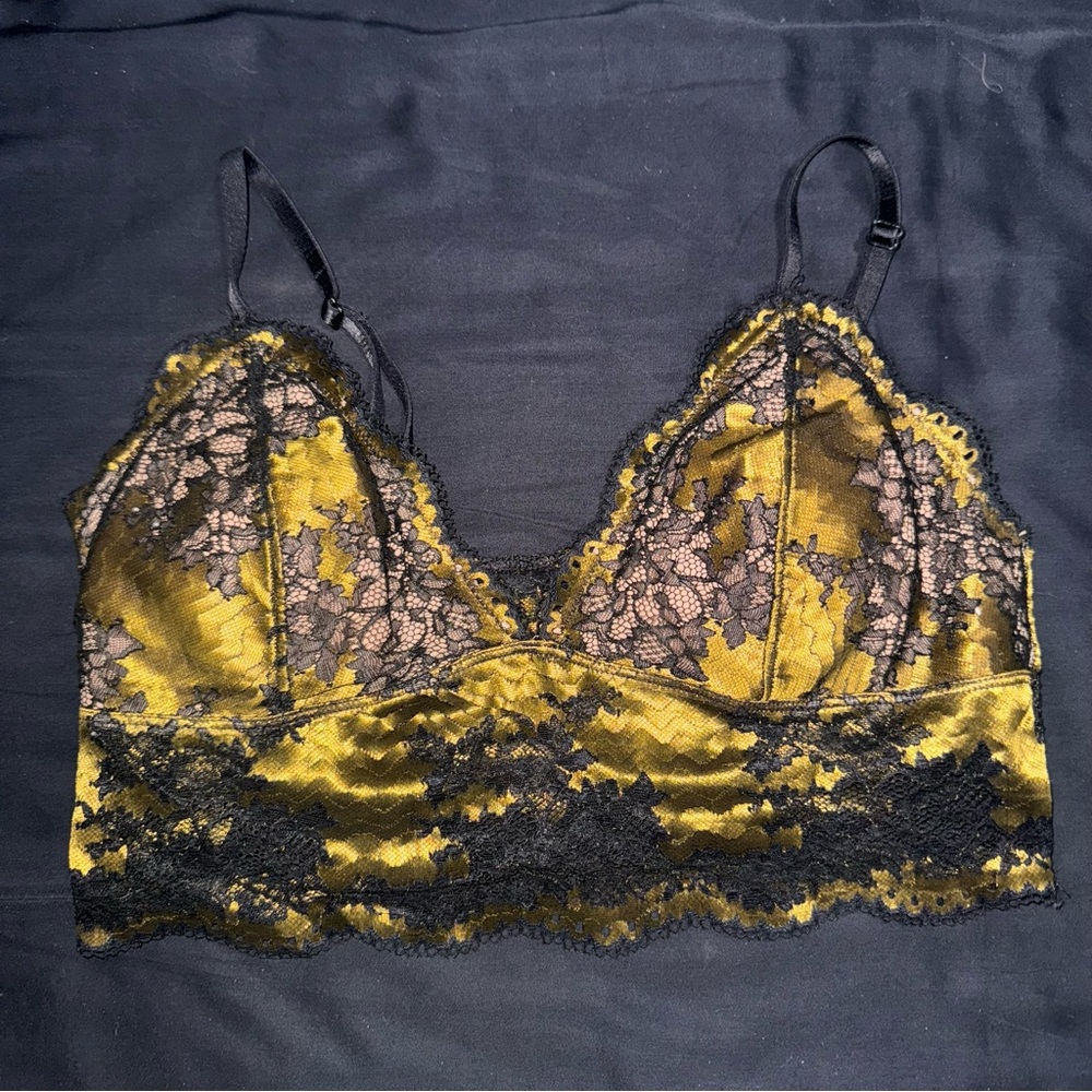 Lace Trimmed Bralette in Olive and Black